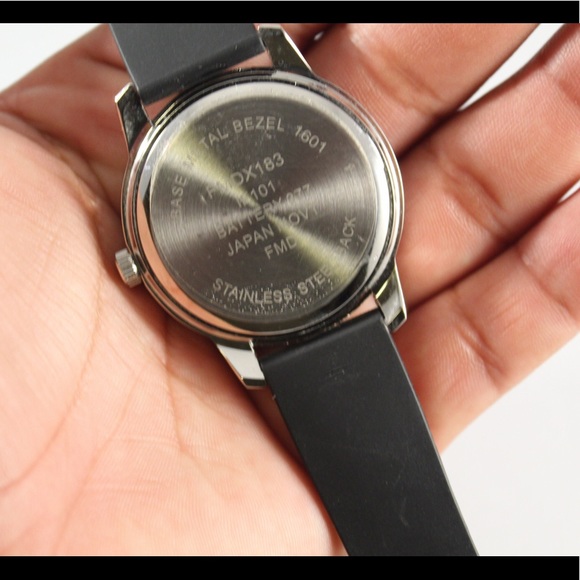 Base Metal Bezel 1908 2025